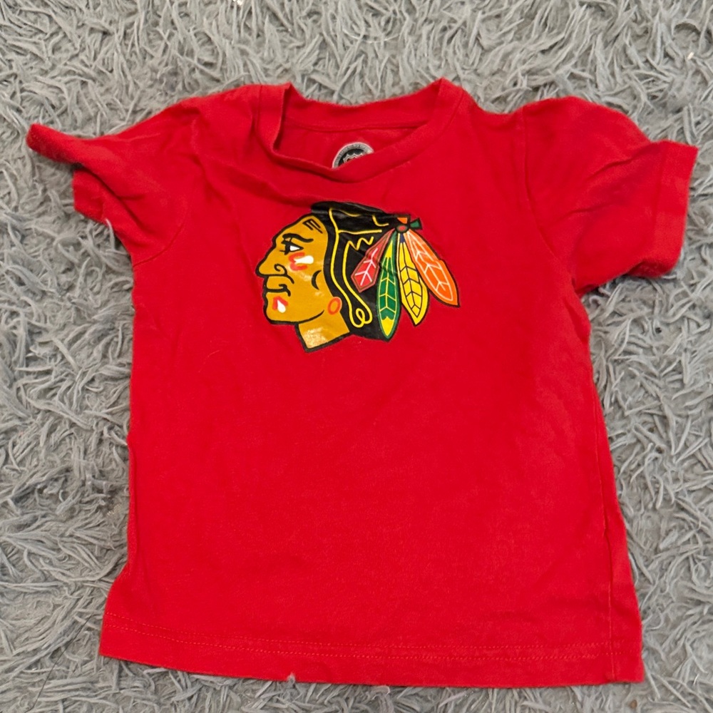 Chicago Blackhawks Red Graphic T-Shirt